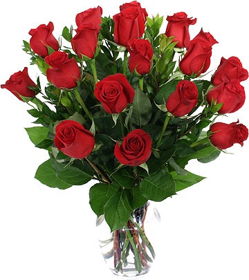 red-roses-in-vase-2